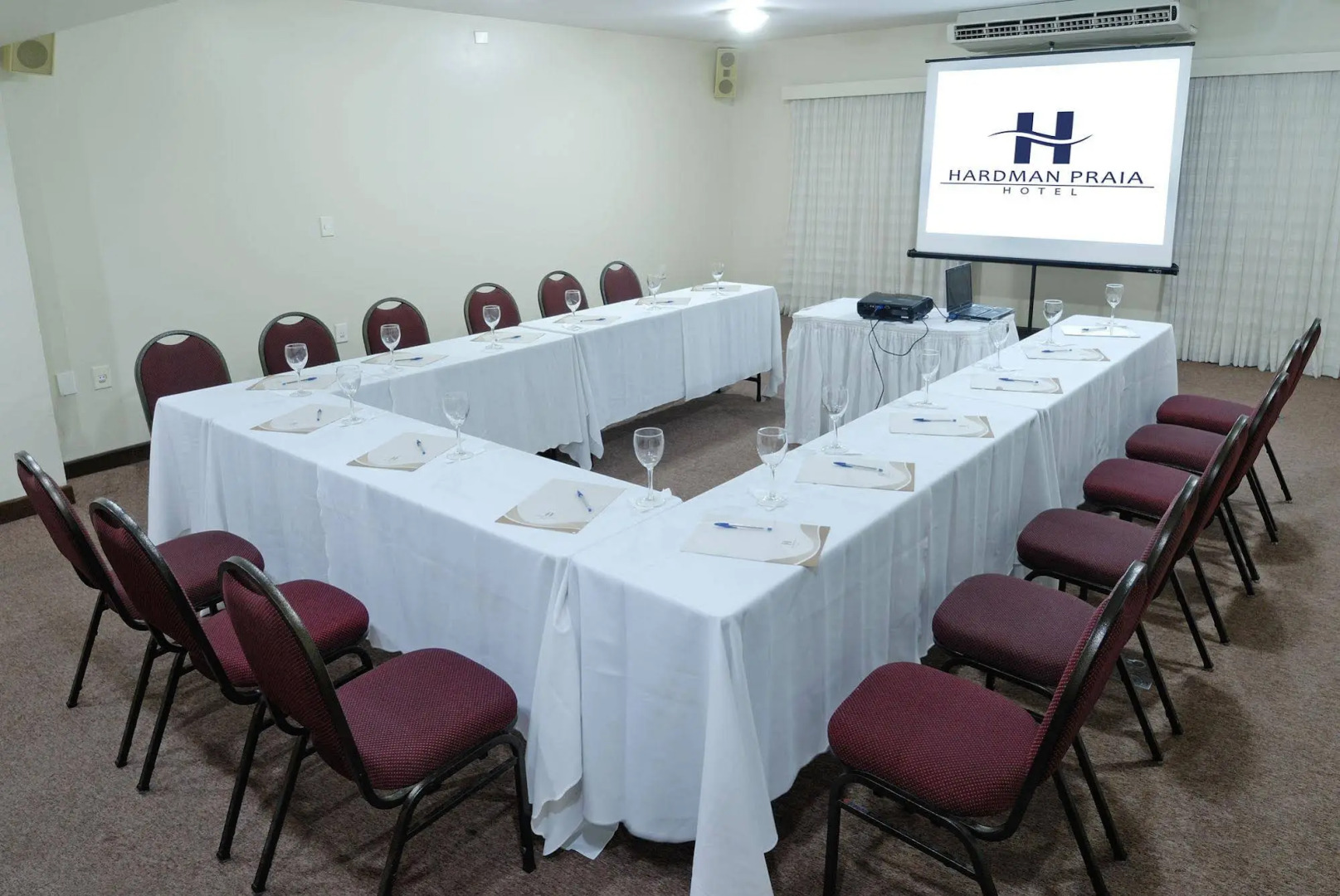 Photo - Hardman Praia Hotel