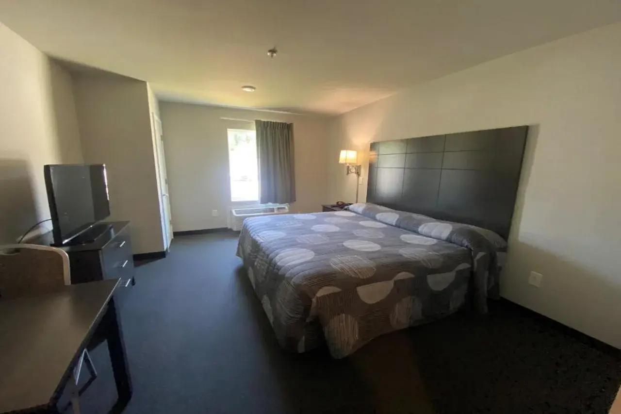 Photo - WoodSpring Suites Atlanta Airport