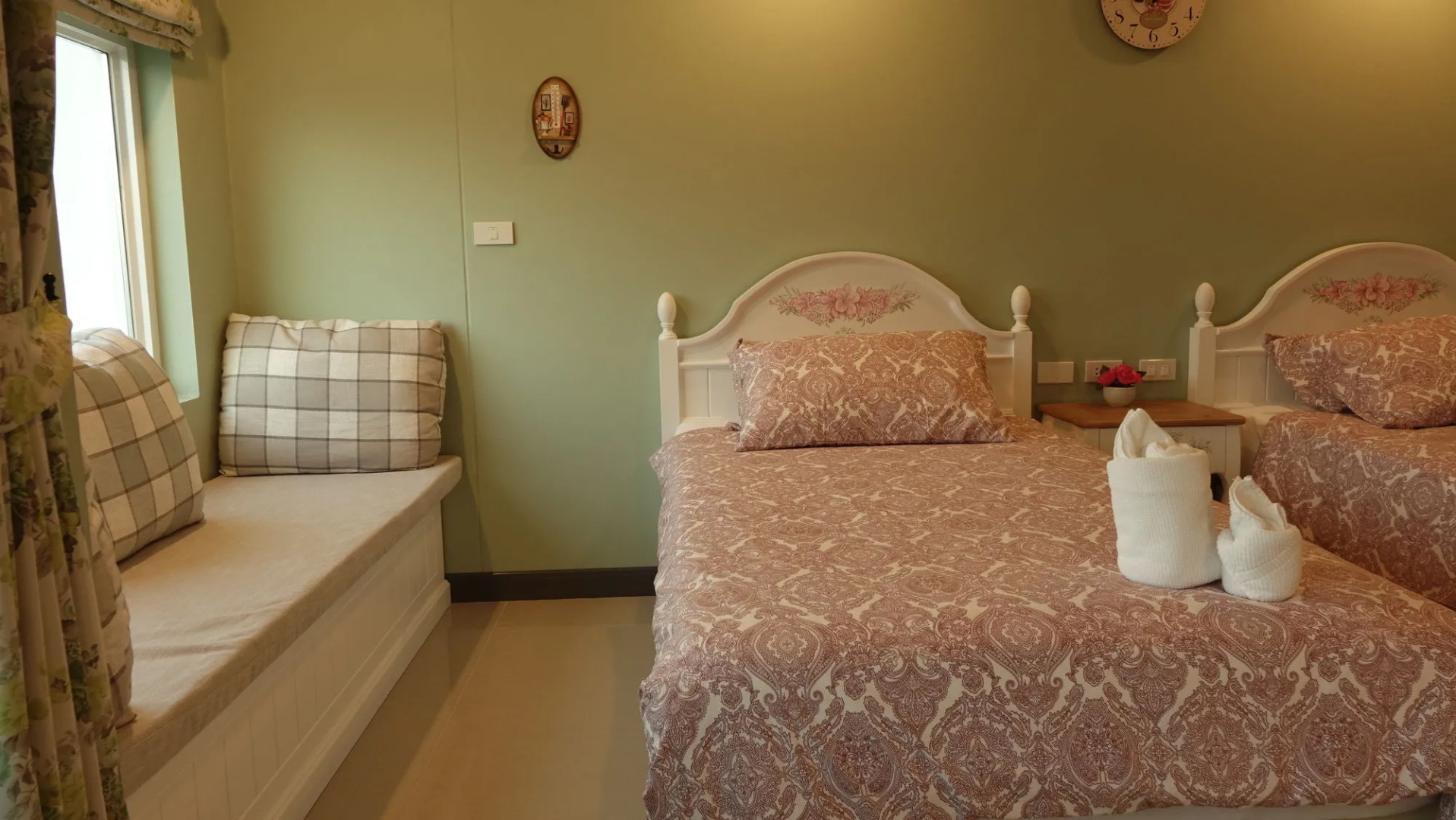 Photo - The Lilly Hotel