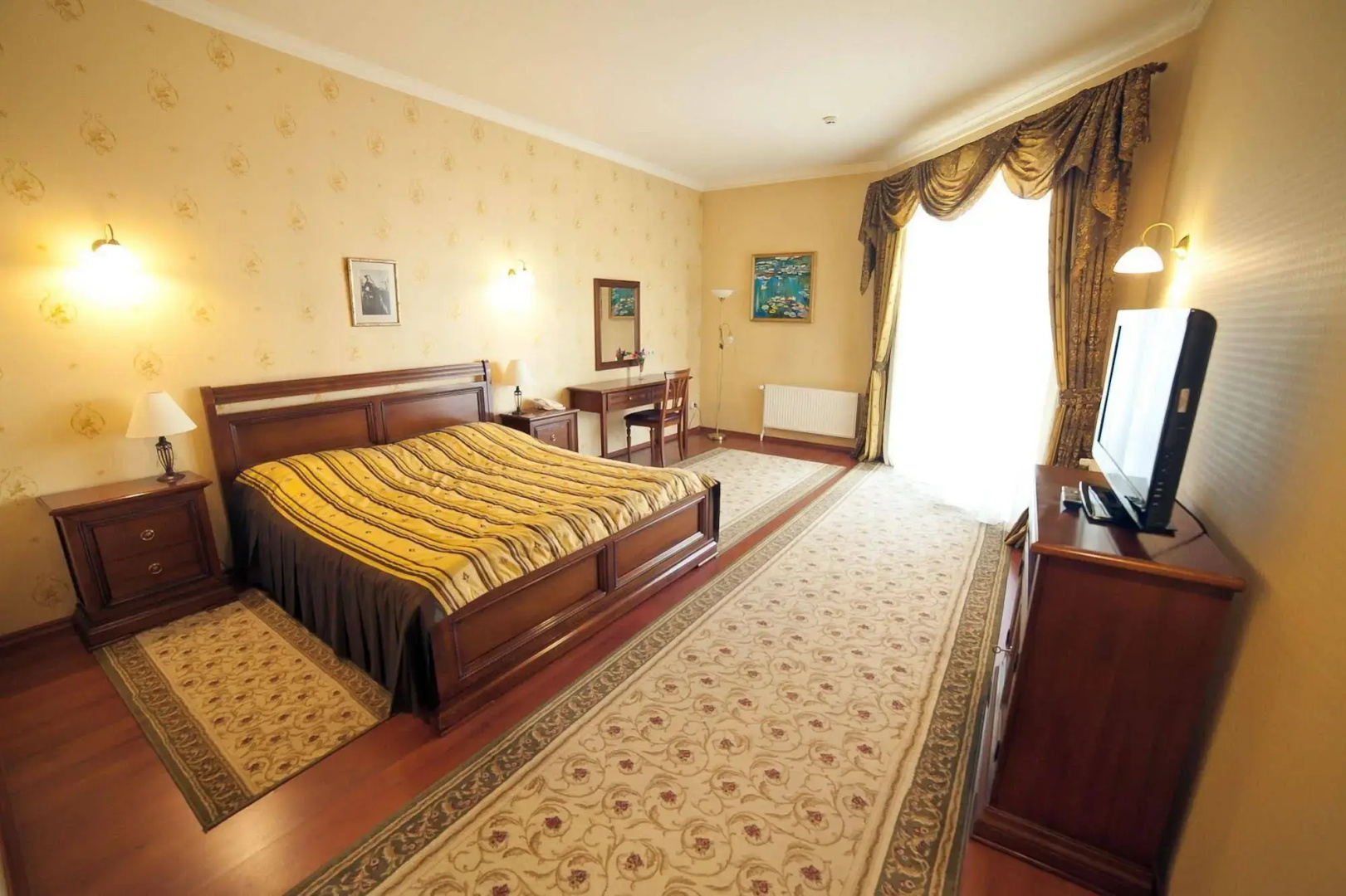 Photo - VisPas Hotel