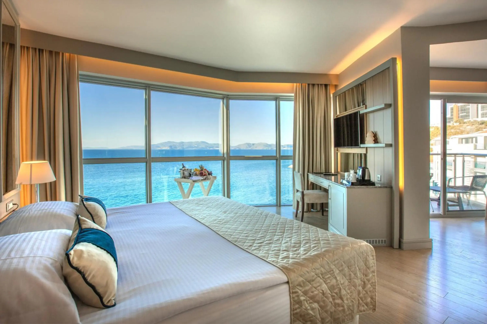 Photo - Charisma De Luxe Hotel