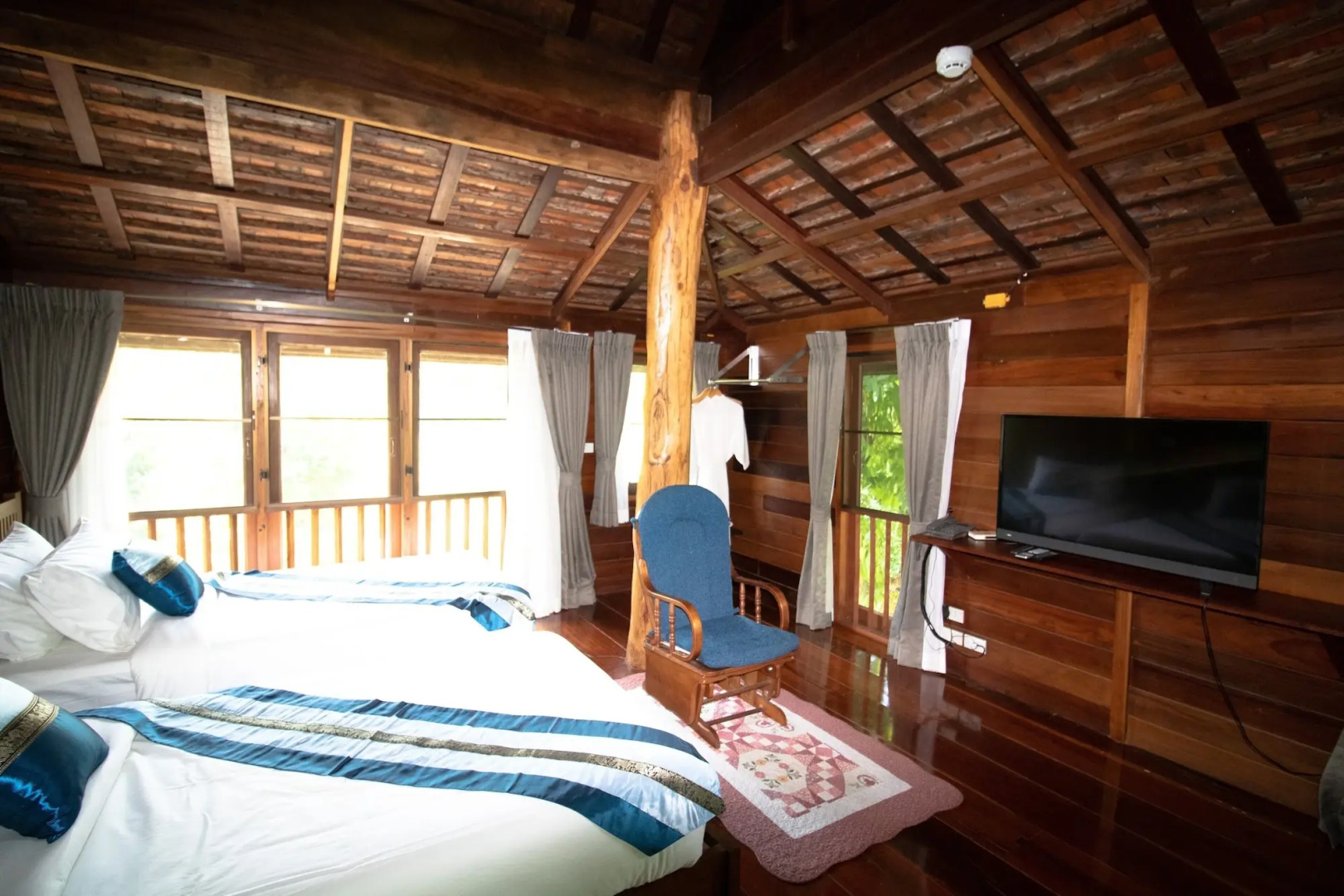 Photo - Royal Train Garden Resort