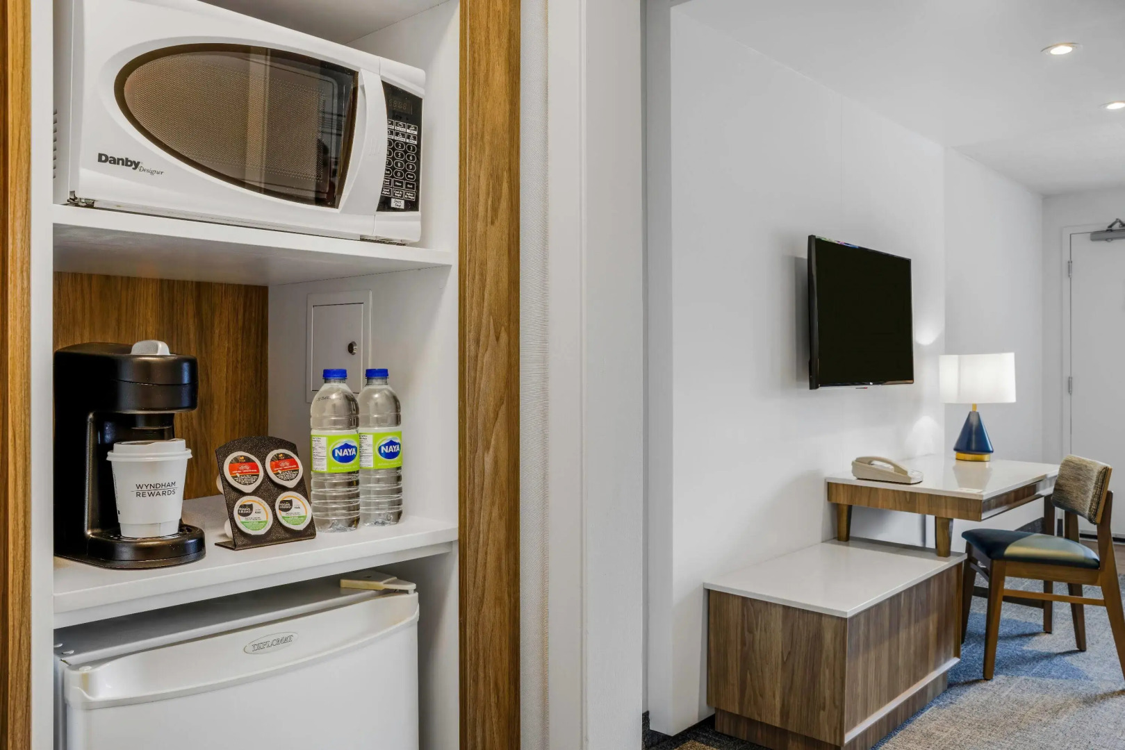 Foto - Travelodge by Wyndham Niagara Falls At the Falls