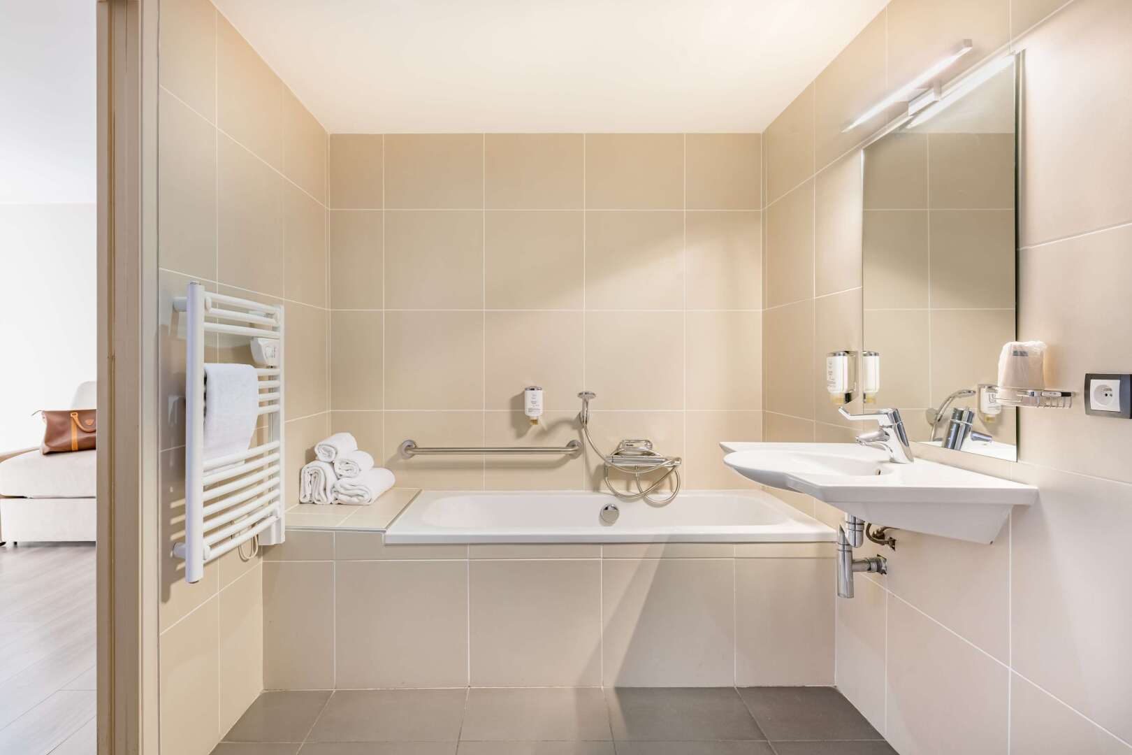 Photo - Best Western Hôtel des Barolles - Lyon Sud