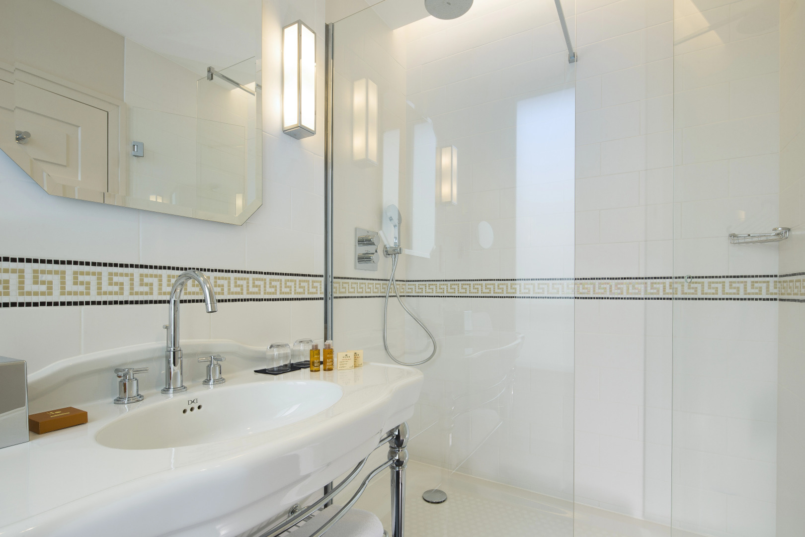 Photo - Le Tsuba Hotel