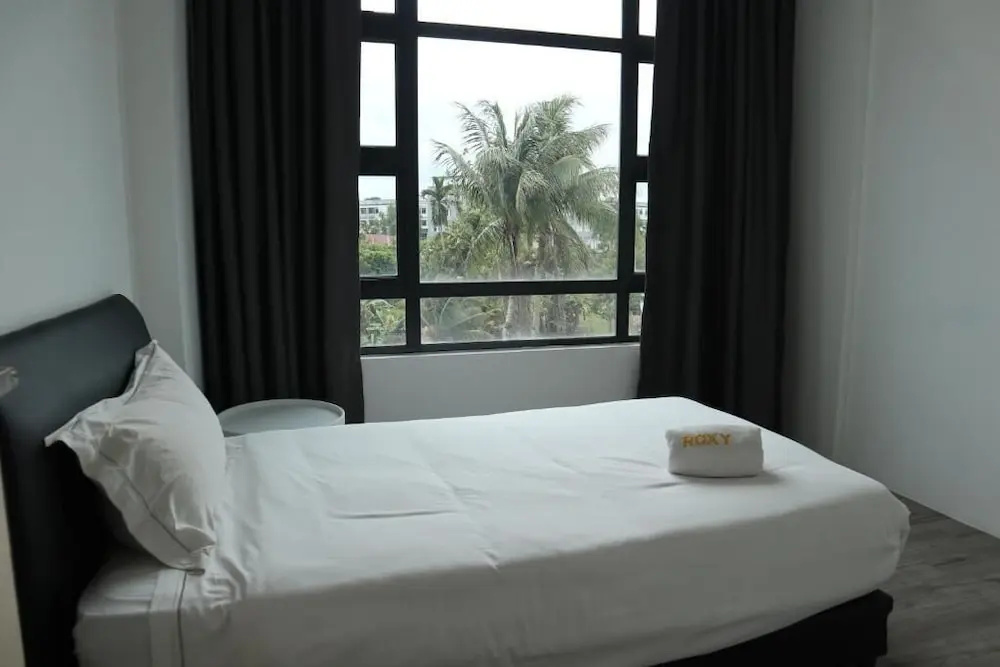 Zen66 Roxy Serviced Apartment