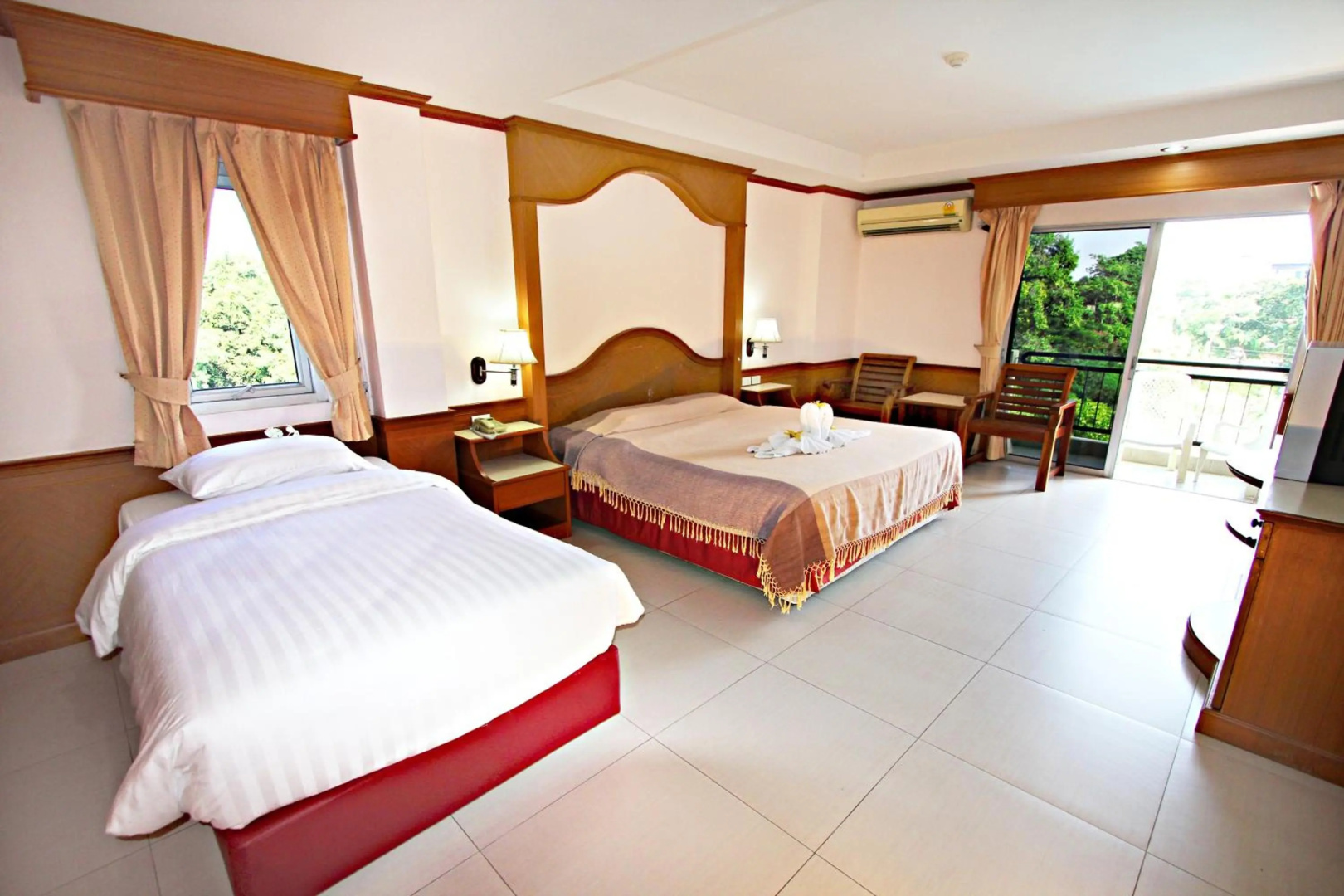 Foto - Lek Villa
