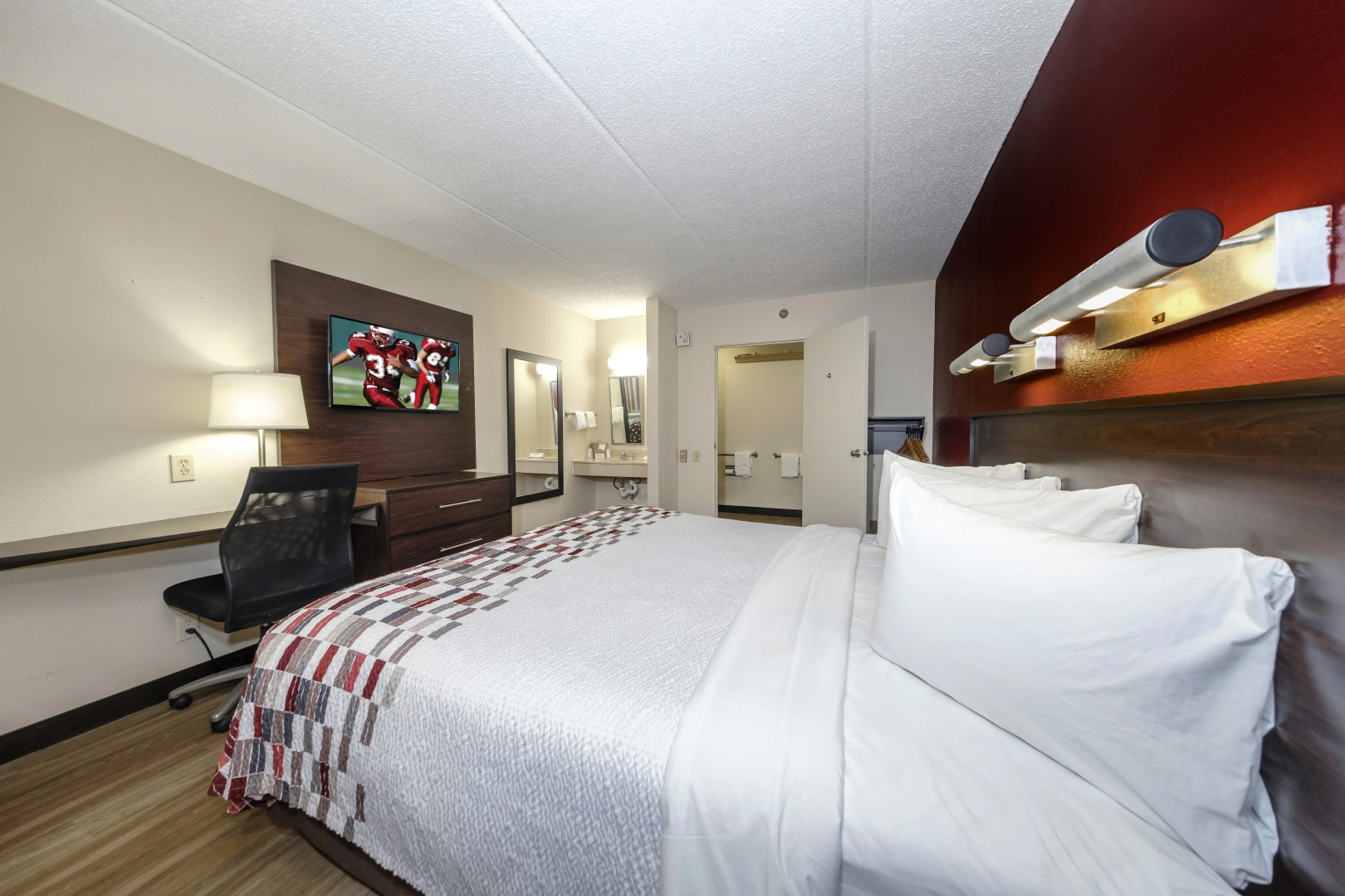 Photo - Red Roof Inn Tampa - Brandon