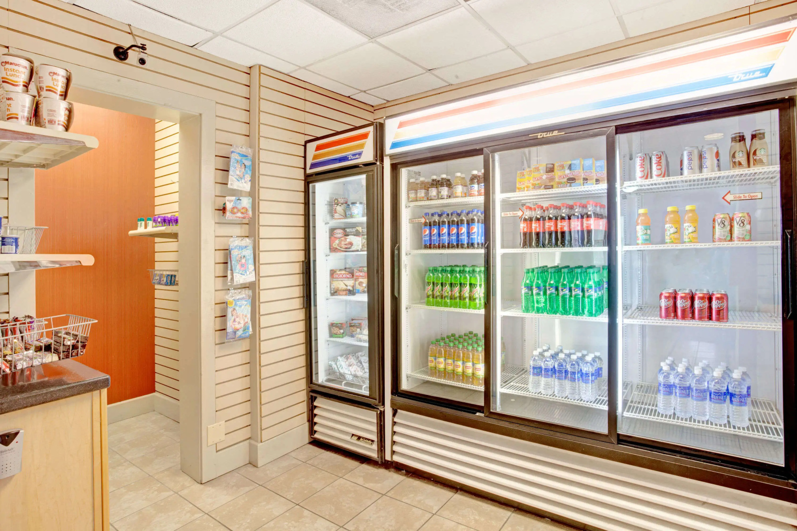 Foto - Ramada by Wyndham Tampa Westshore Airport South