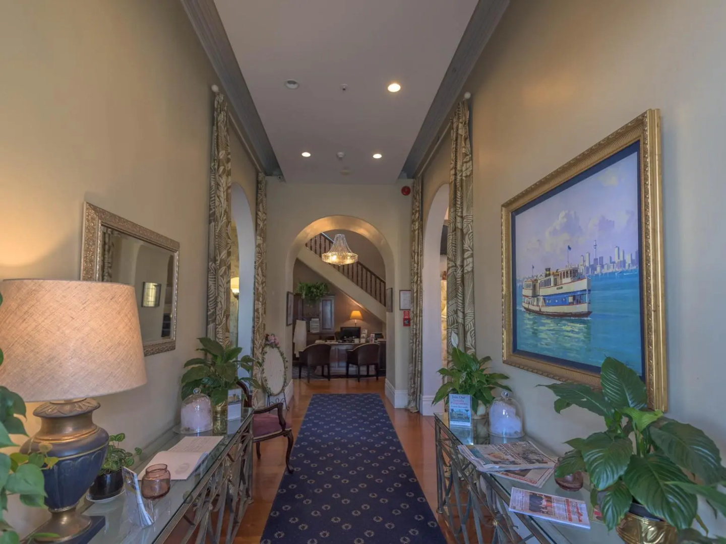 Photo - The Esplanade Hotel