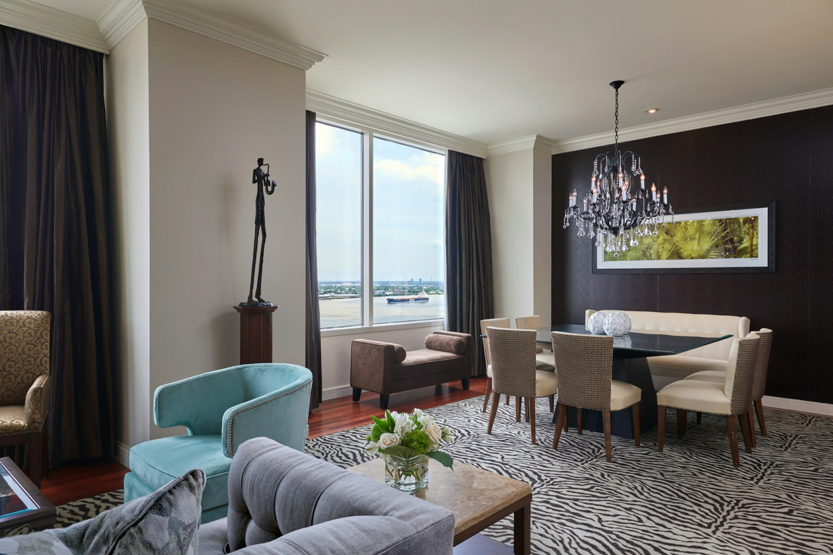 Photo - Loews New Orleans Hotel