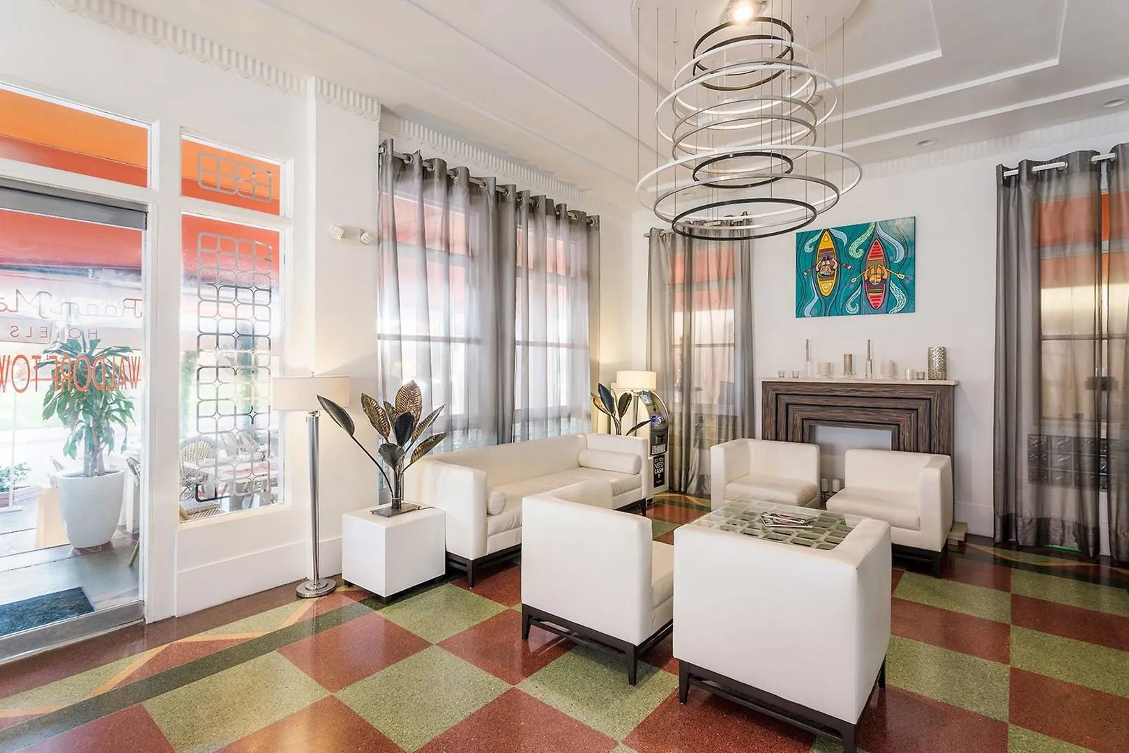 Photo - Waldorf Towers South Beach