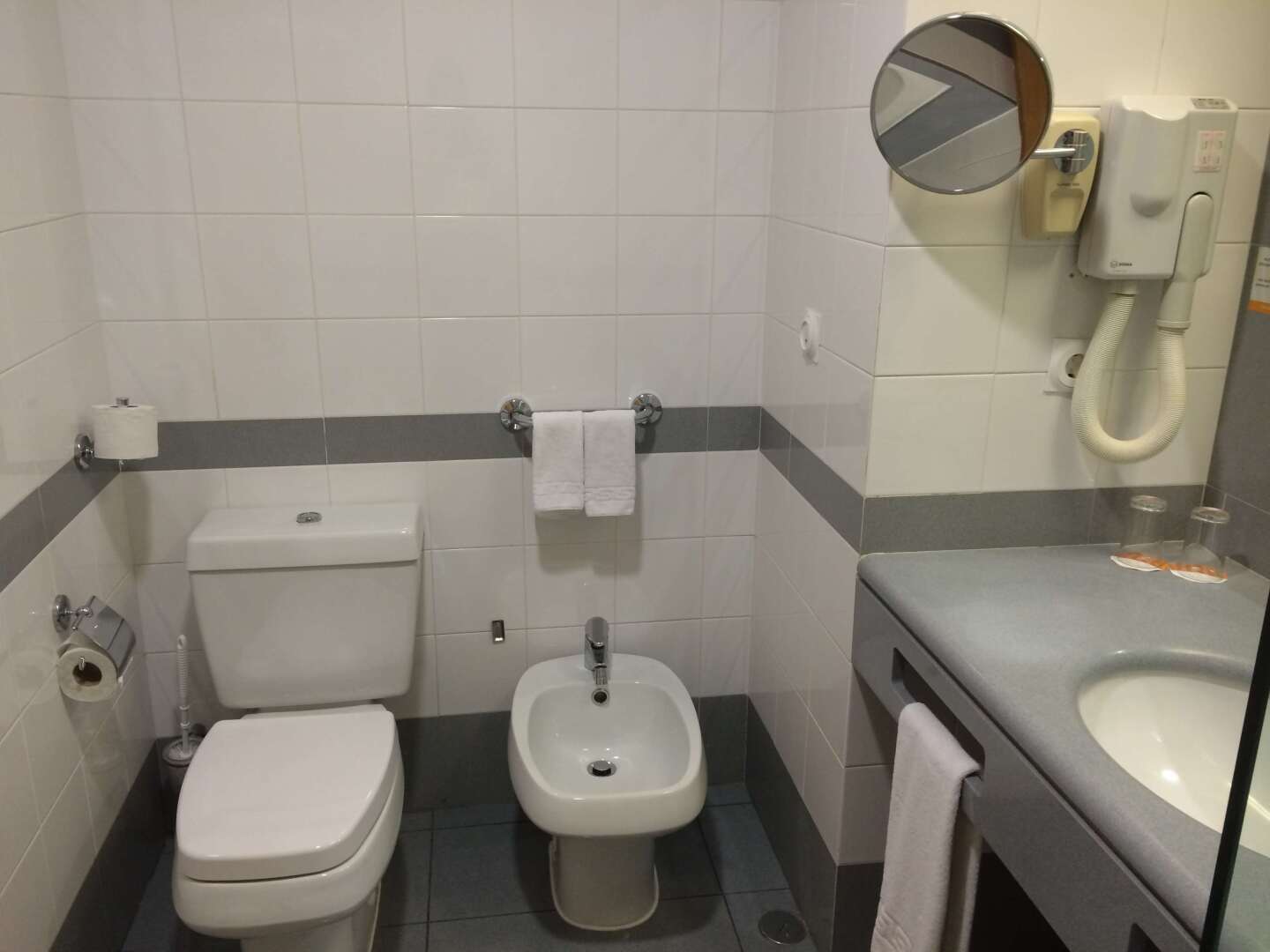 Photo - Riviera Hotel