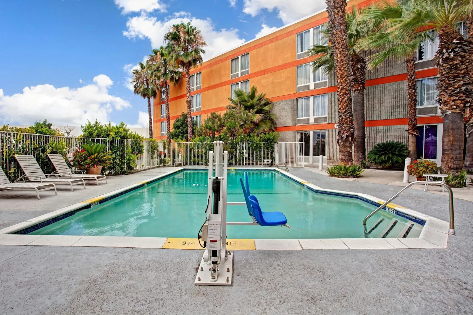 Photo - Best Western Plus Commerce Hotel