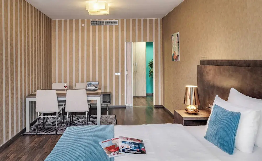 Photo - VN3 Terraces Suites by Adrez Living