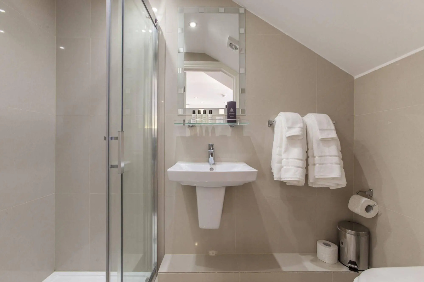 Photo - Hotel Shepherds Bush London