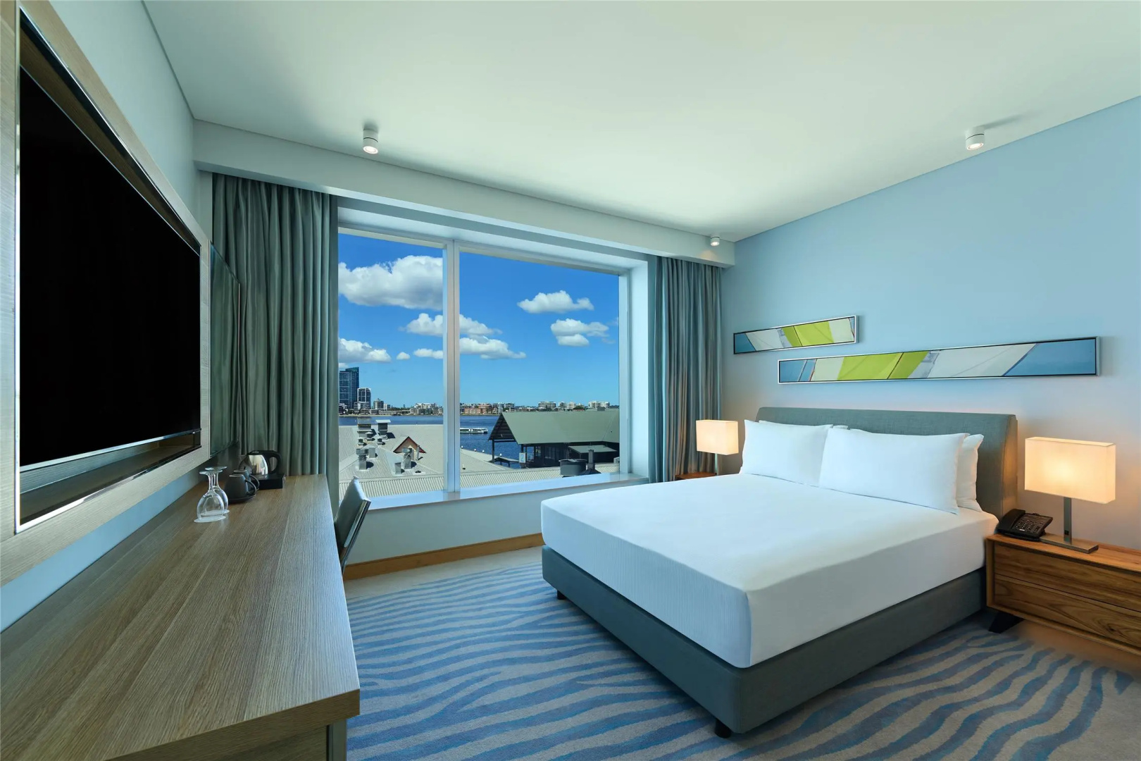 Photo - DoubleTree by Hilton Perth Waterfront