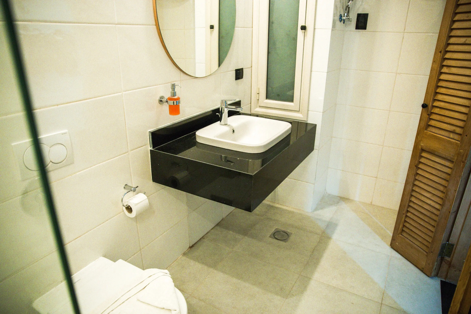 Foto - Redcon Suites