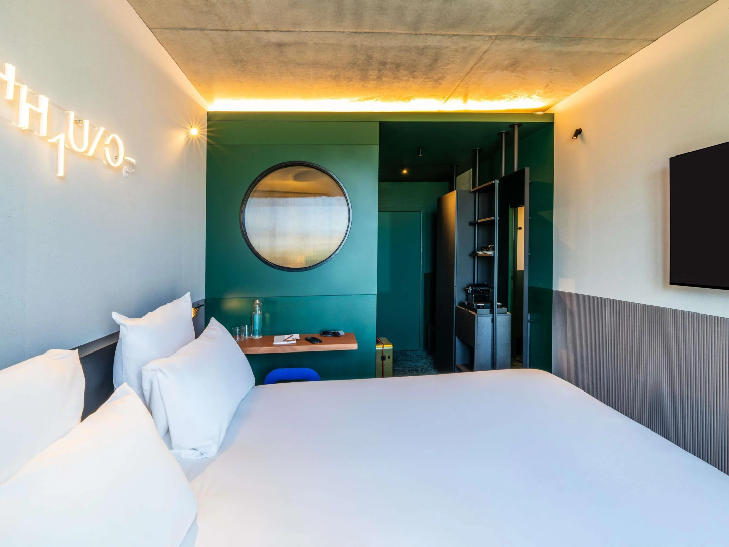 Photo - TRIBE Paris Clichy