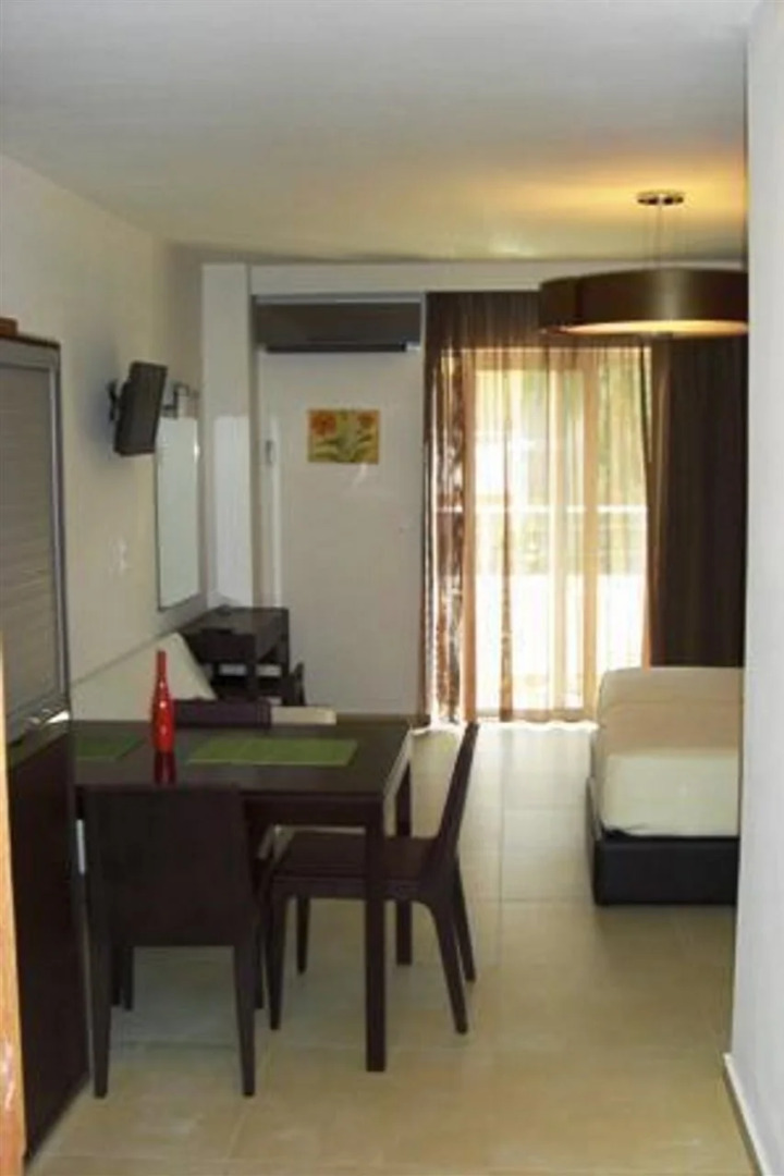 Photo - Cosmos Hotel