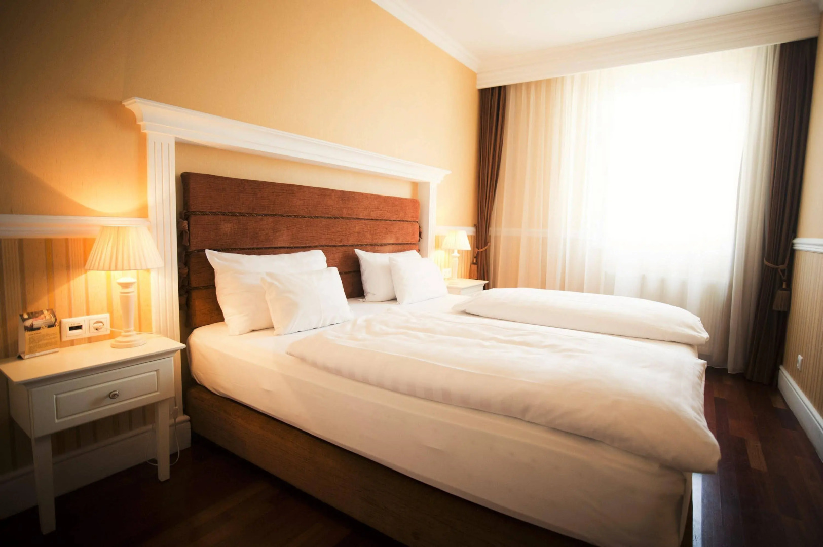 Foto - Queen's Court Hotel & Residence