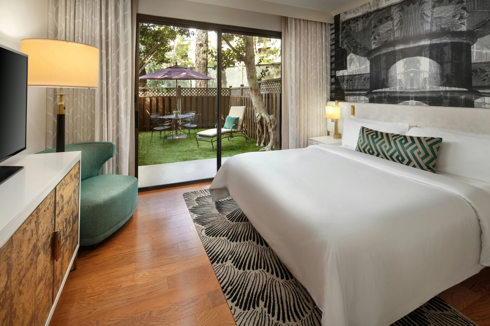 Photo - Avenue of the Arts Costa Mesa, a Tribute Portfolio Hotel