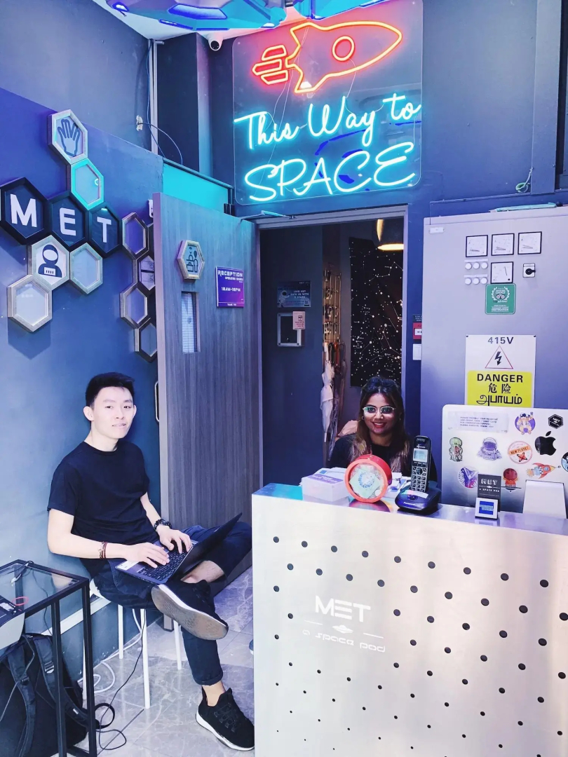 Photo - MET A Space Pod at Arab Street