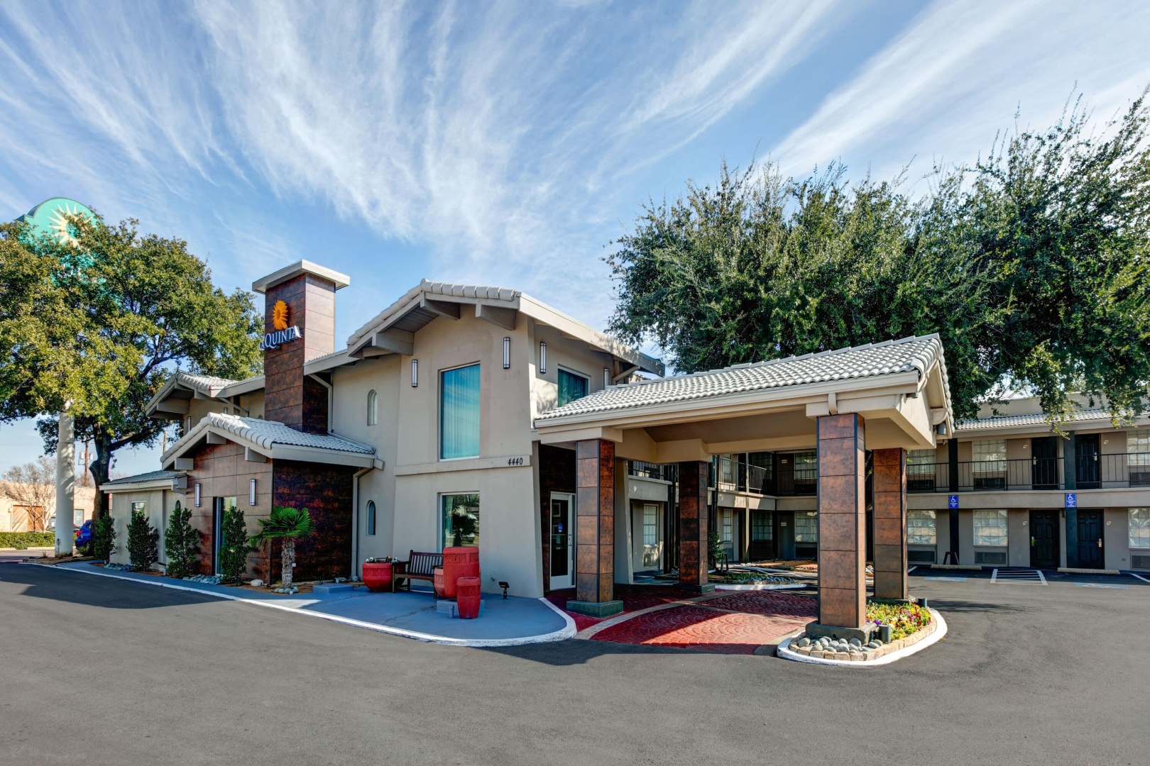Photo - La Quinta Inn by Wyndham Dallas Uptown