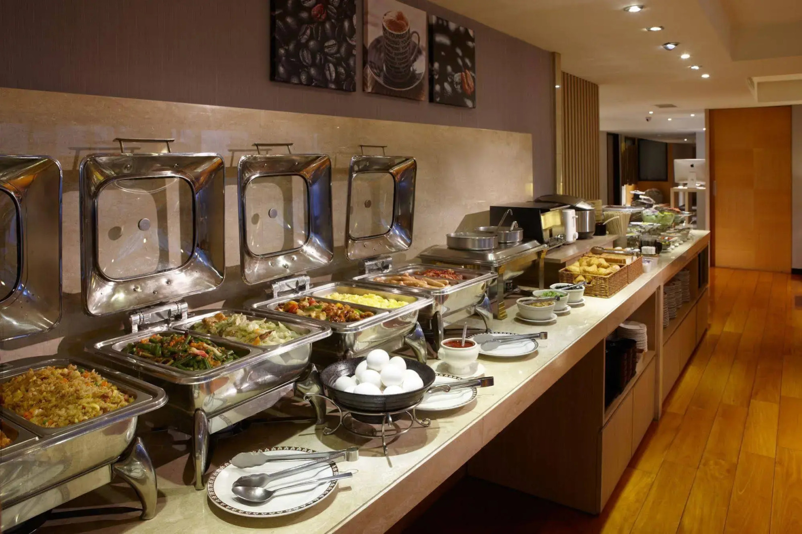Photo - Royal Inn Taipei Nanxi - MRT Zhongshan Station