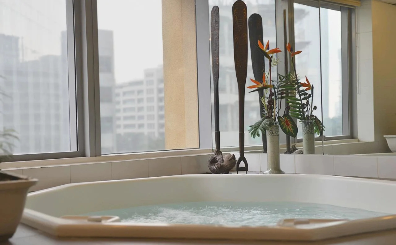 Photo - Discovery Suites Manila, Philippines