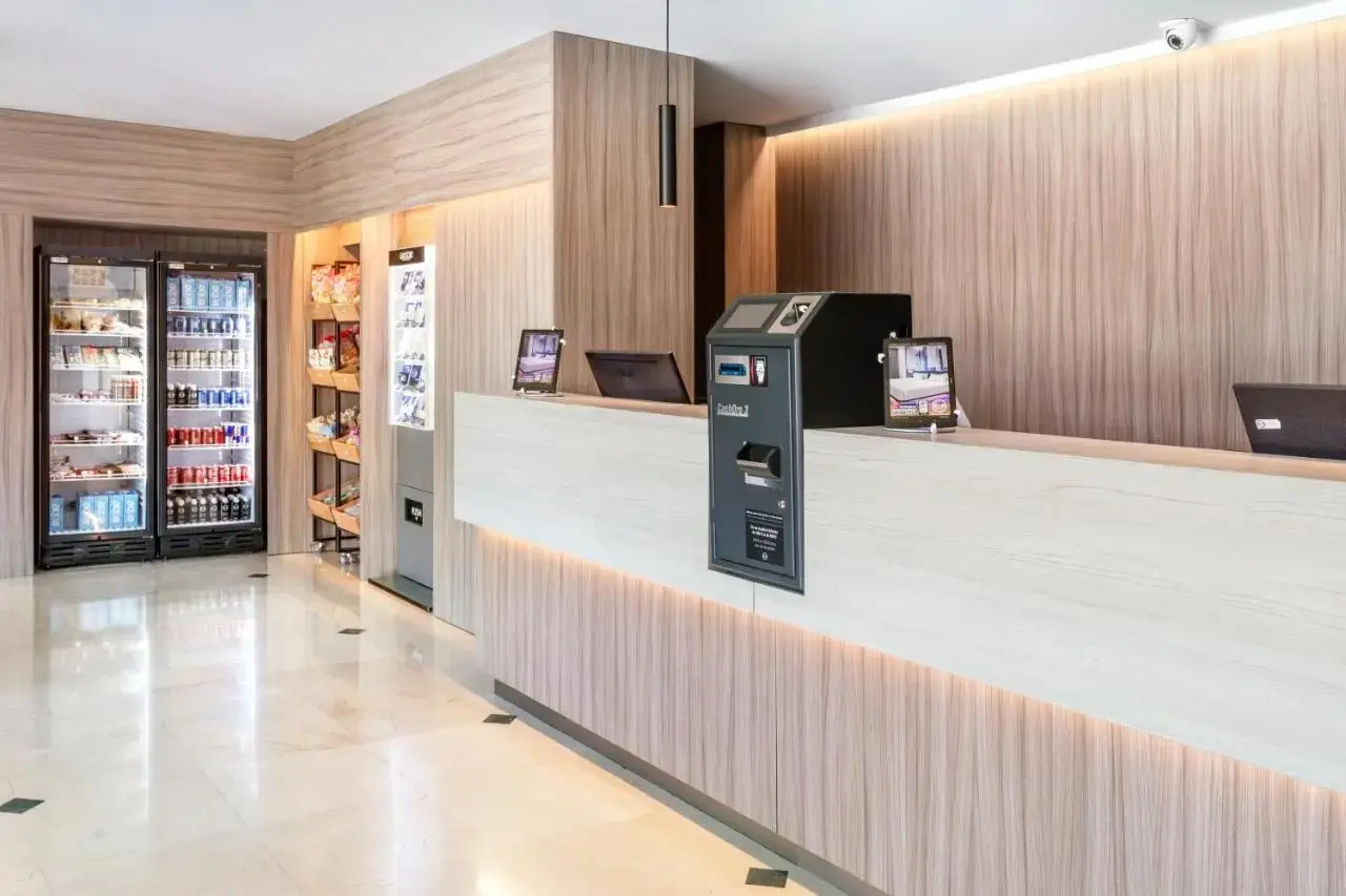 Photo - B&B HOTEL Madrid Aeropuerto T4