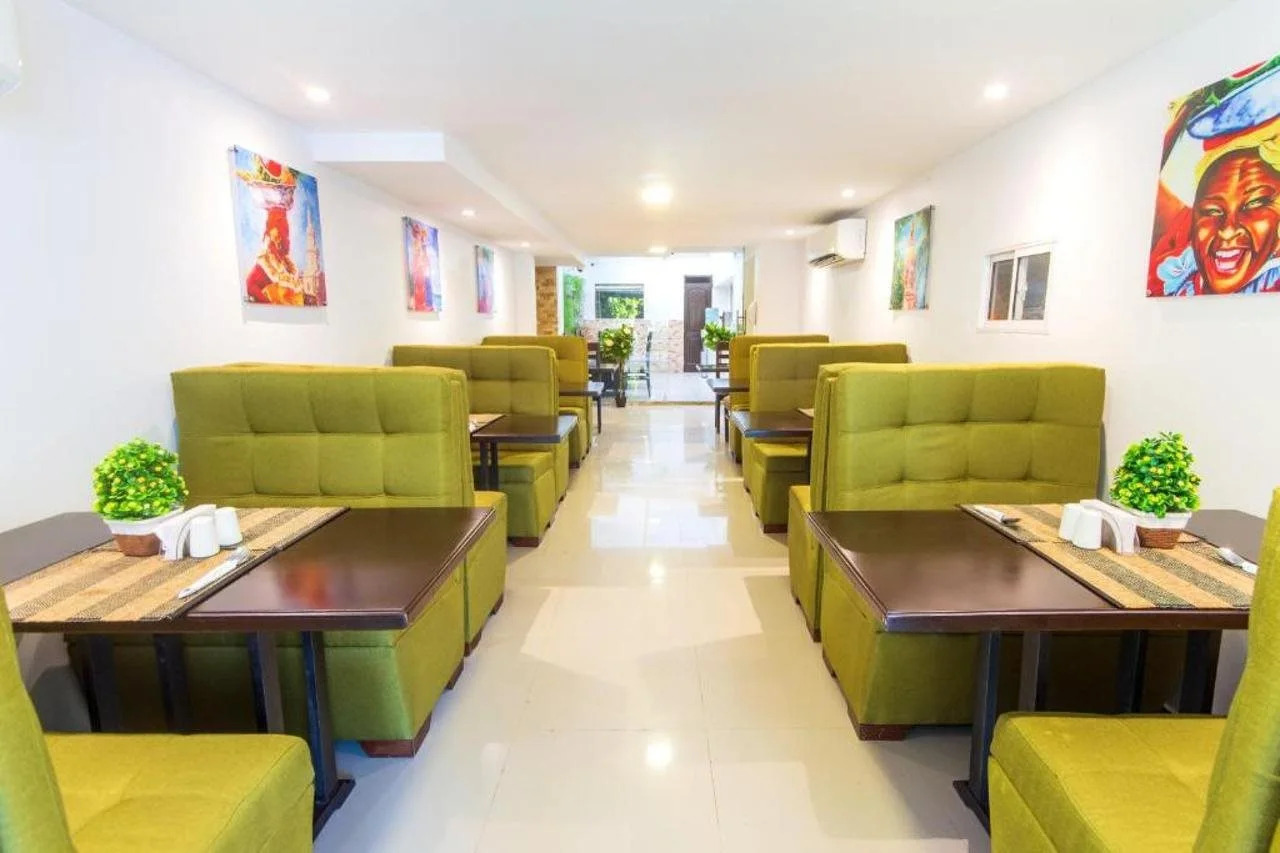 Photo - Hotel Avexi Suites By GEH Suites