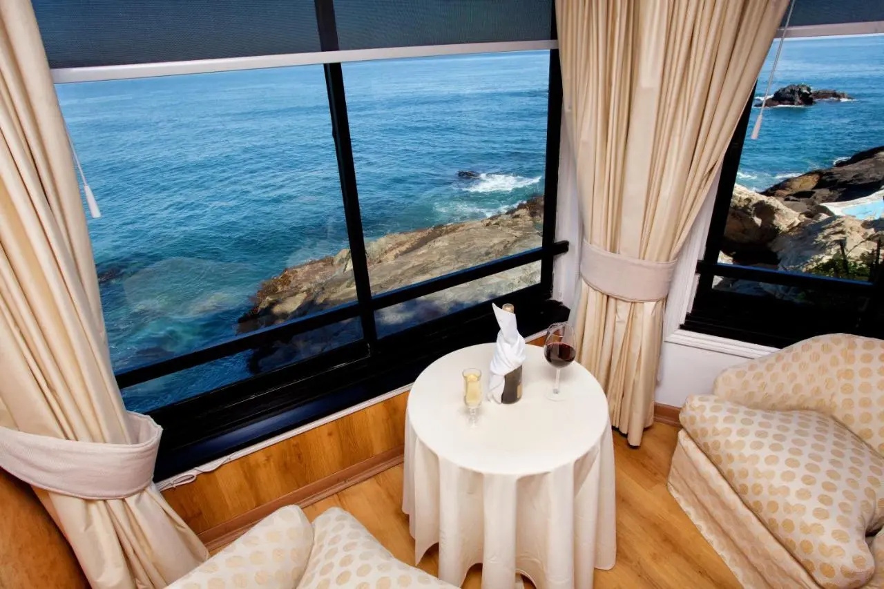 Photo - Hotel Oceanic