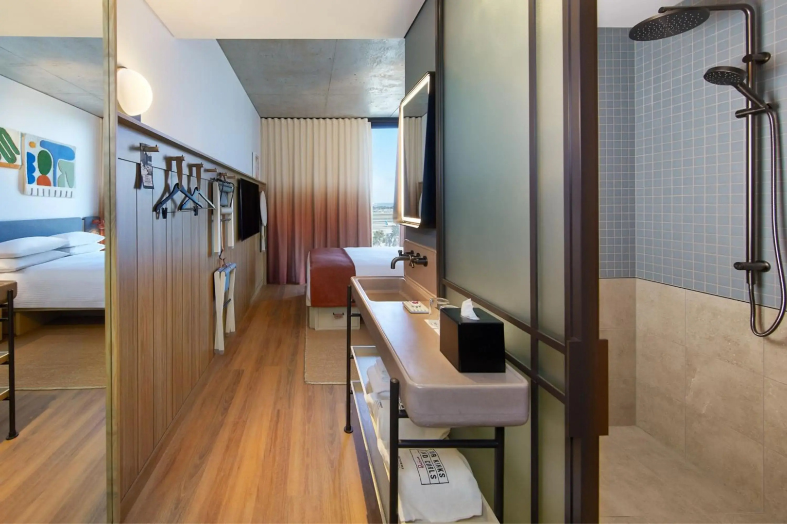 Photo - Moxy Sydney Airport