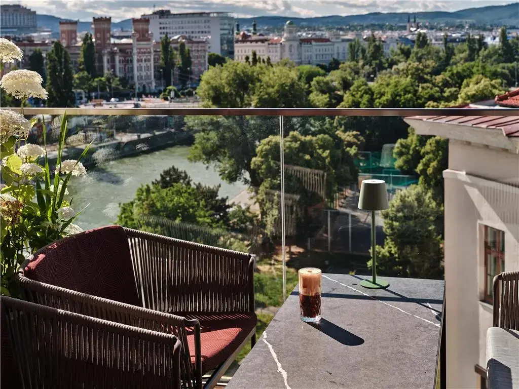 Photo - Radisson RED Hotel, Vienna