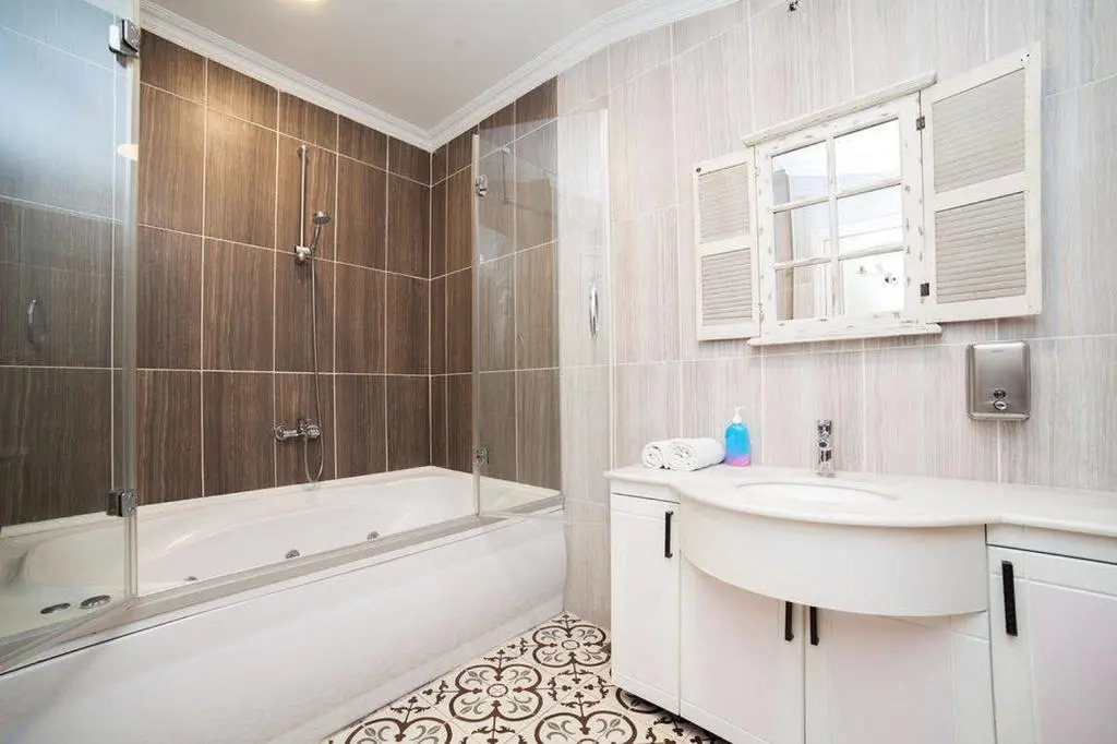 Photo - Bucoleon by Cheers