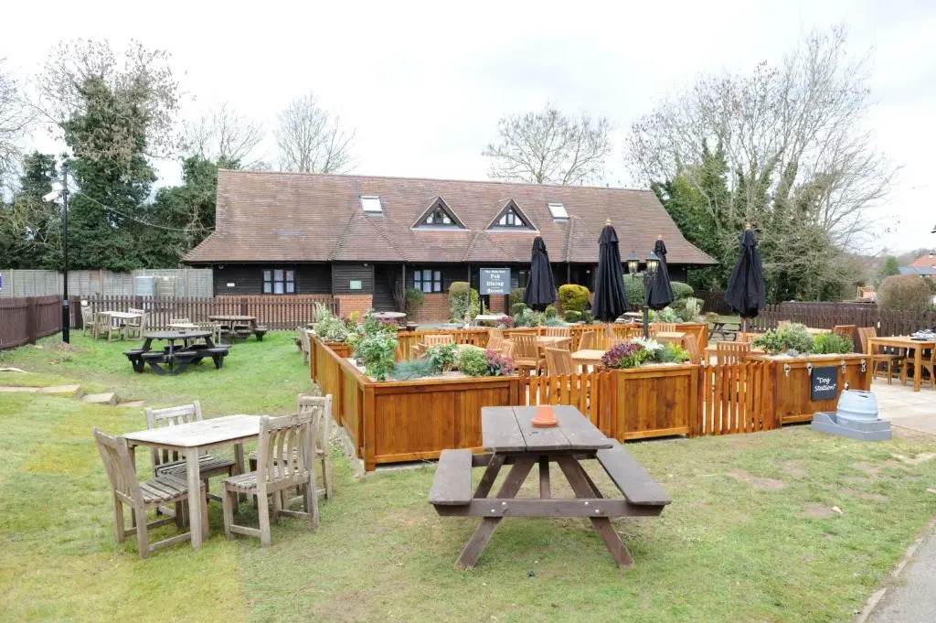 Photo - White Hart by Chef & Brewer Collection