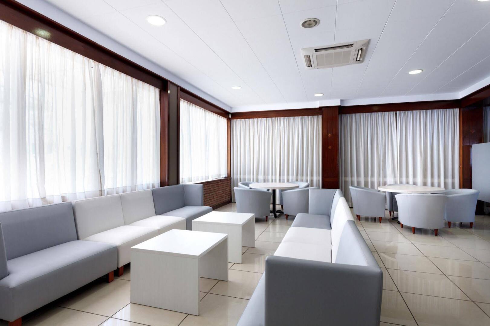 Photo - Hotel Sorra Daurada Splash