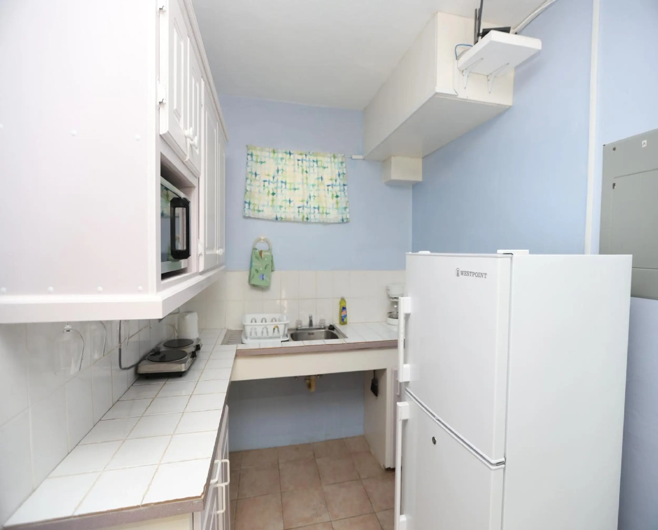 Photo - Dover Beach Hotel