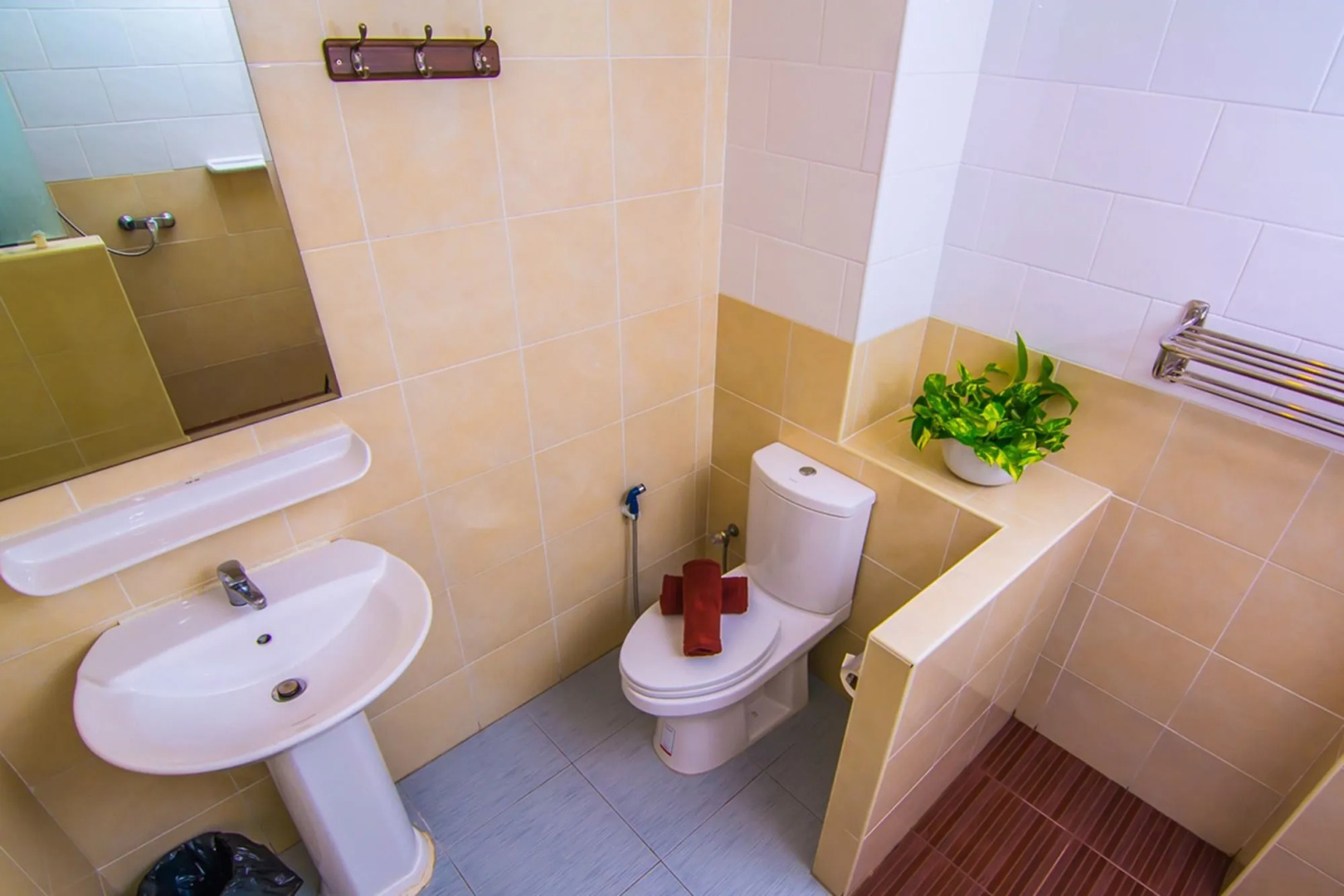 Foto - Sutus Court 1