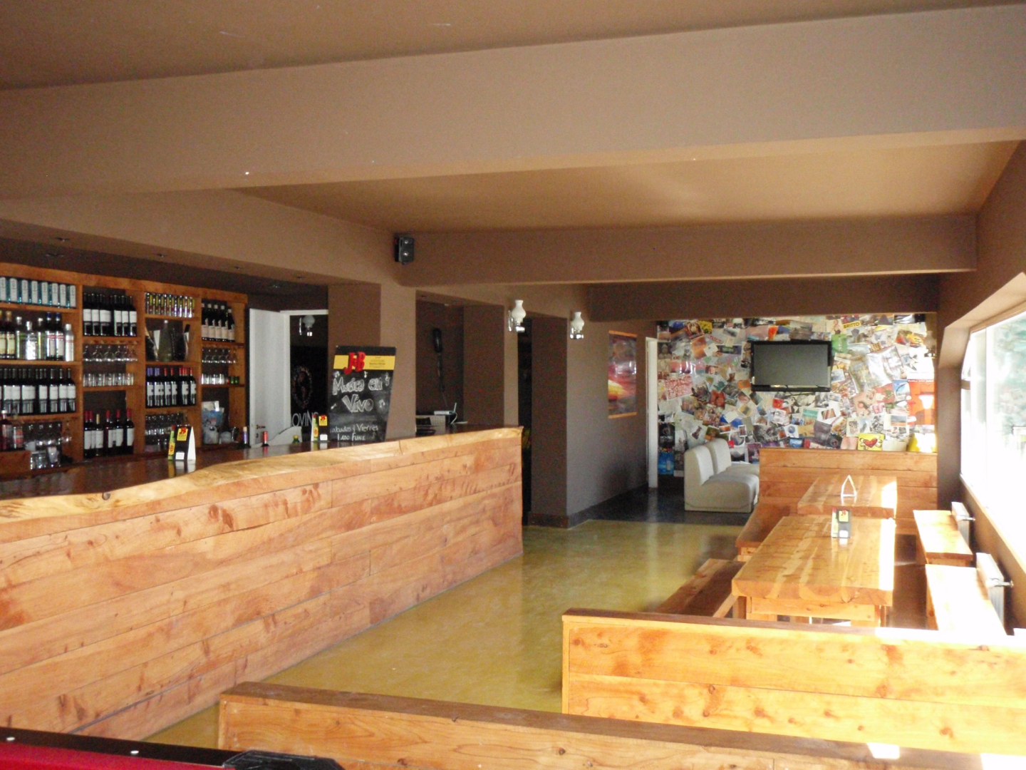 Foto - Moving Hostel Travel Bar