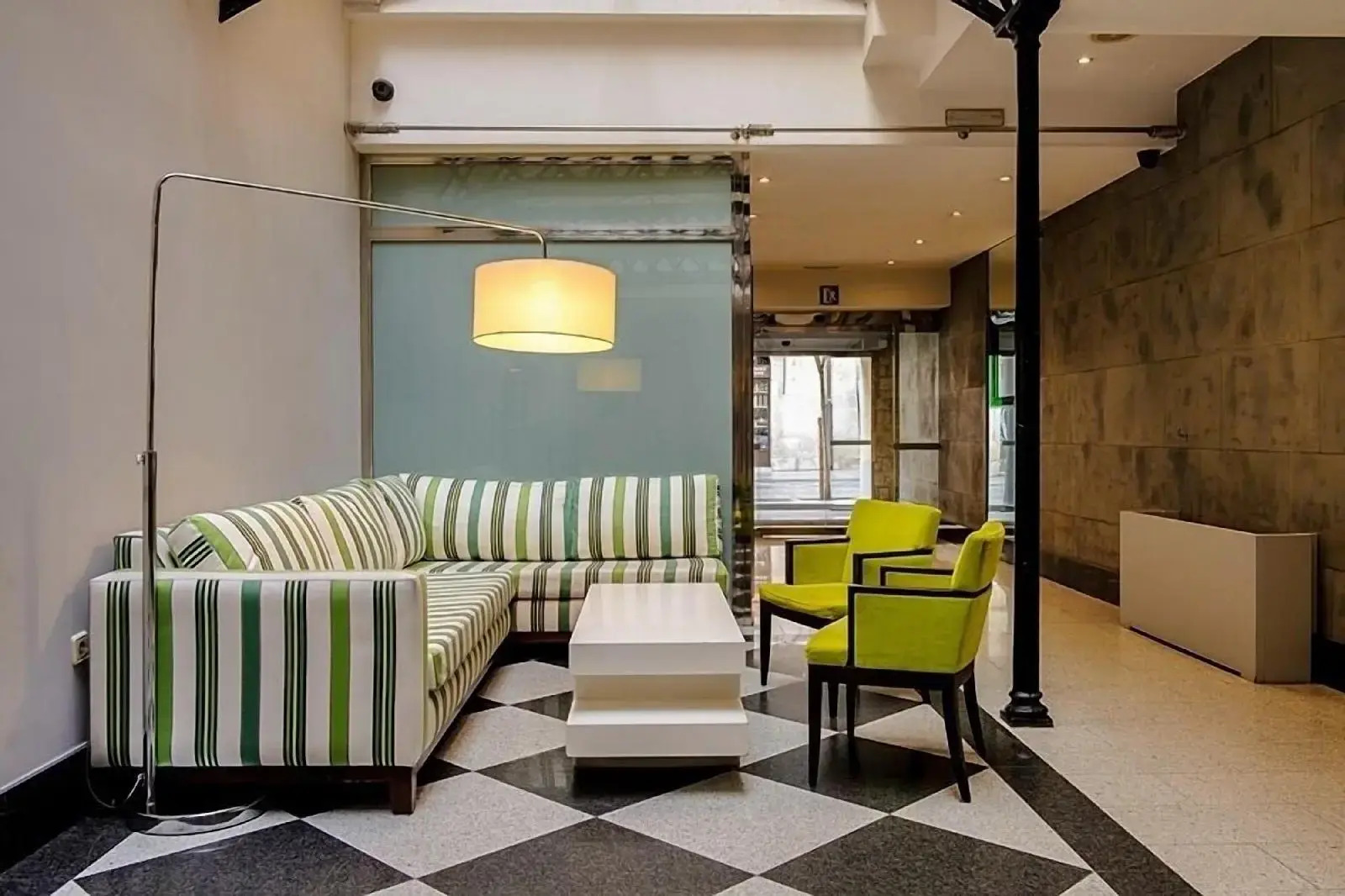 Foto - Ikonik Plaza Mercado