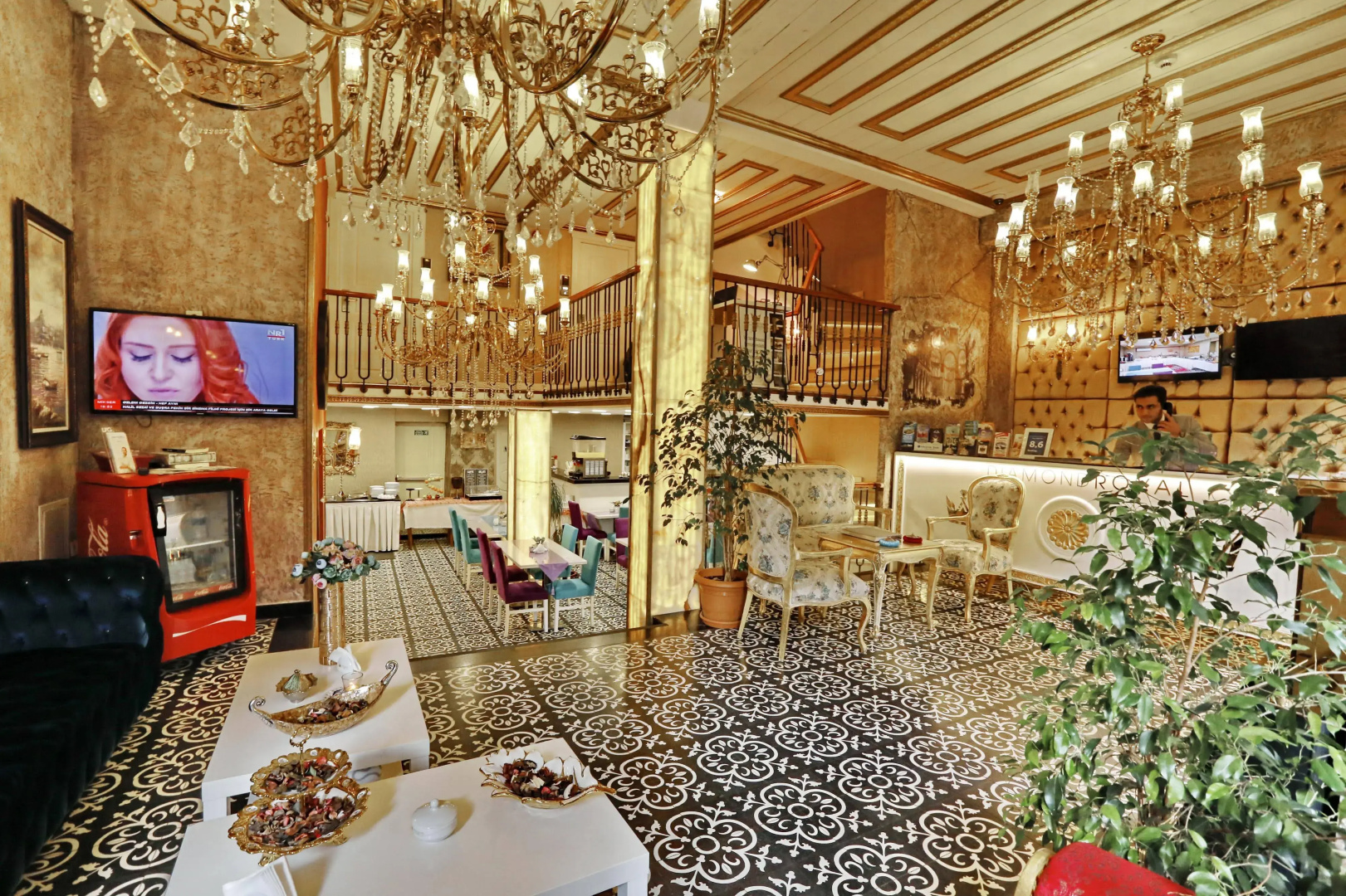 Photo - Diamond Royal Hotel
