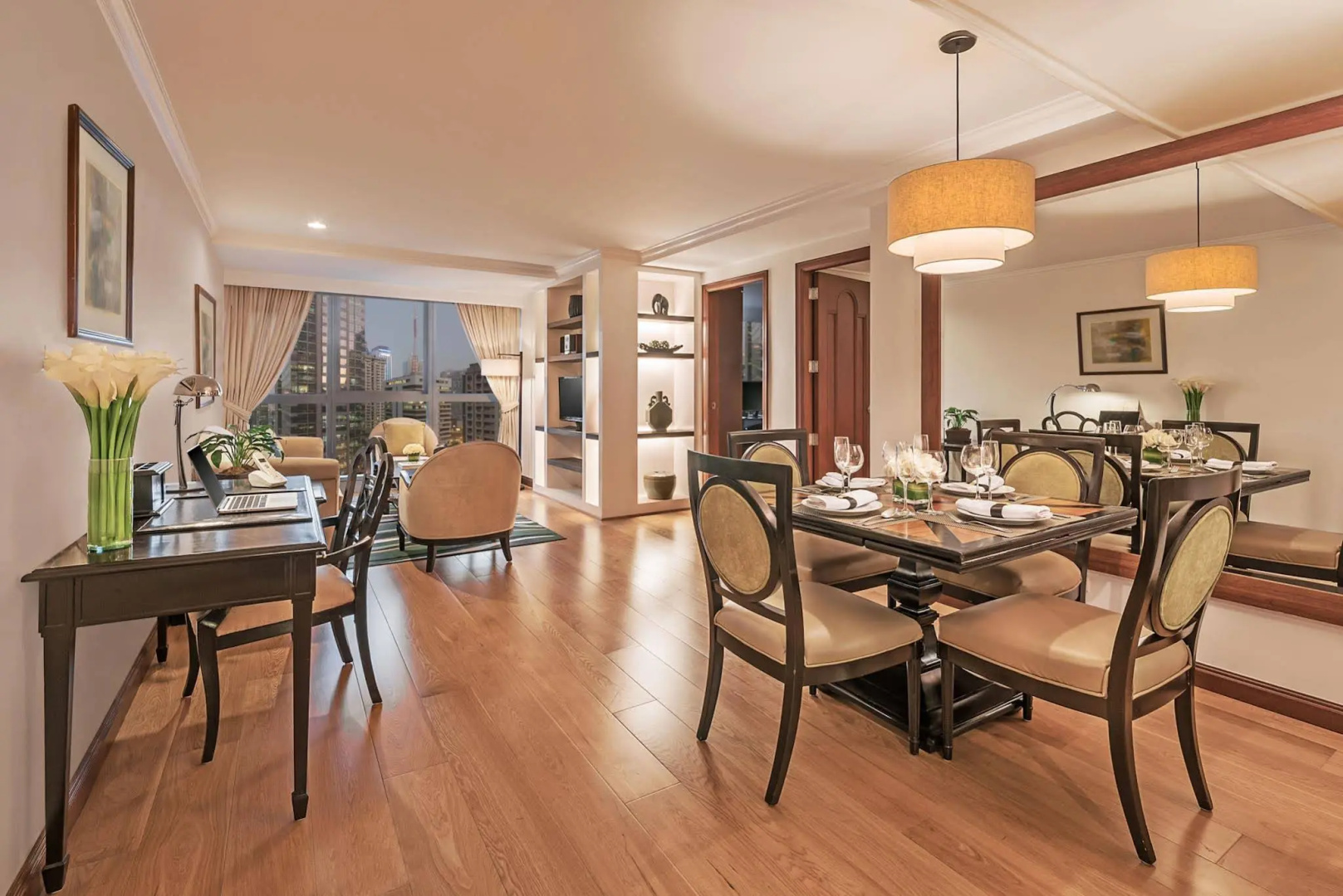Foto - Discovery Suites Manila, Philippines
