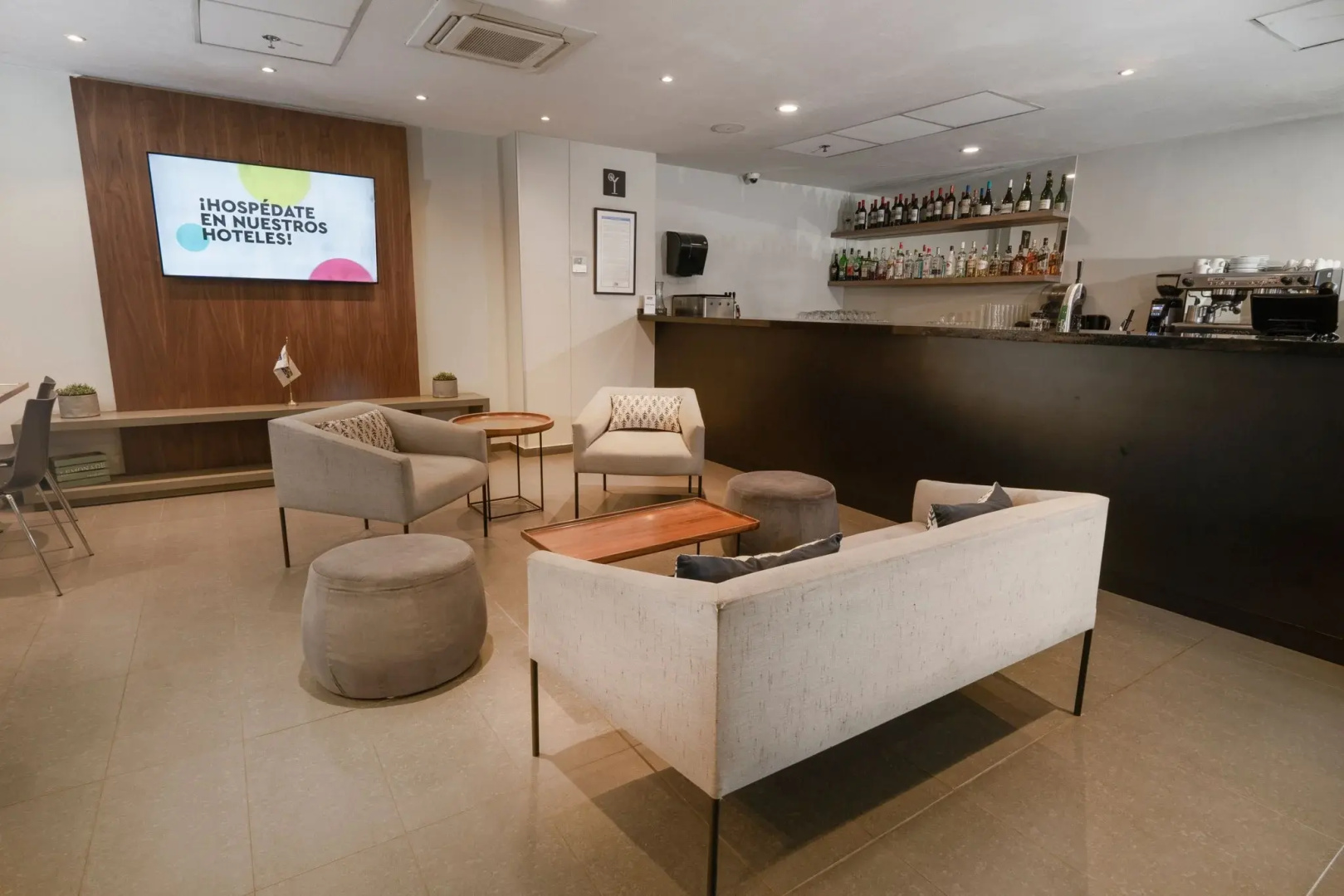 Photo - City Express by Marriott Santiago Aeropuerto Chile