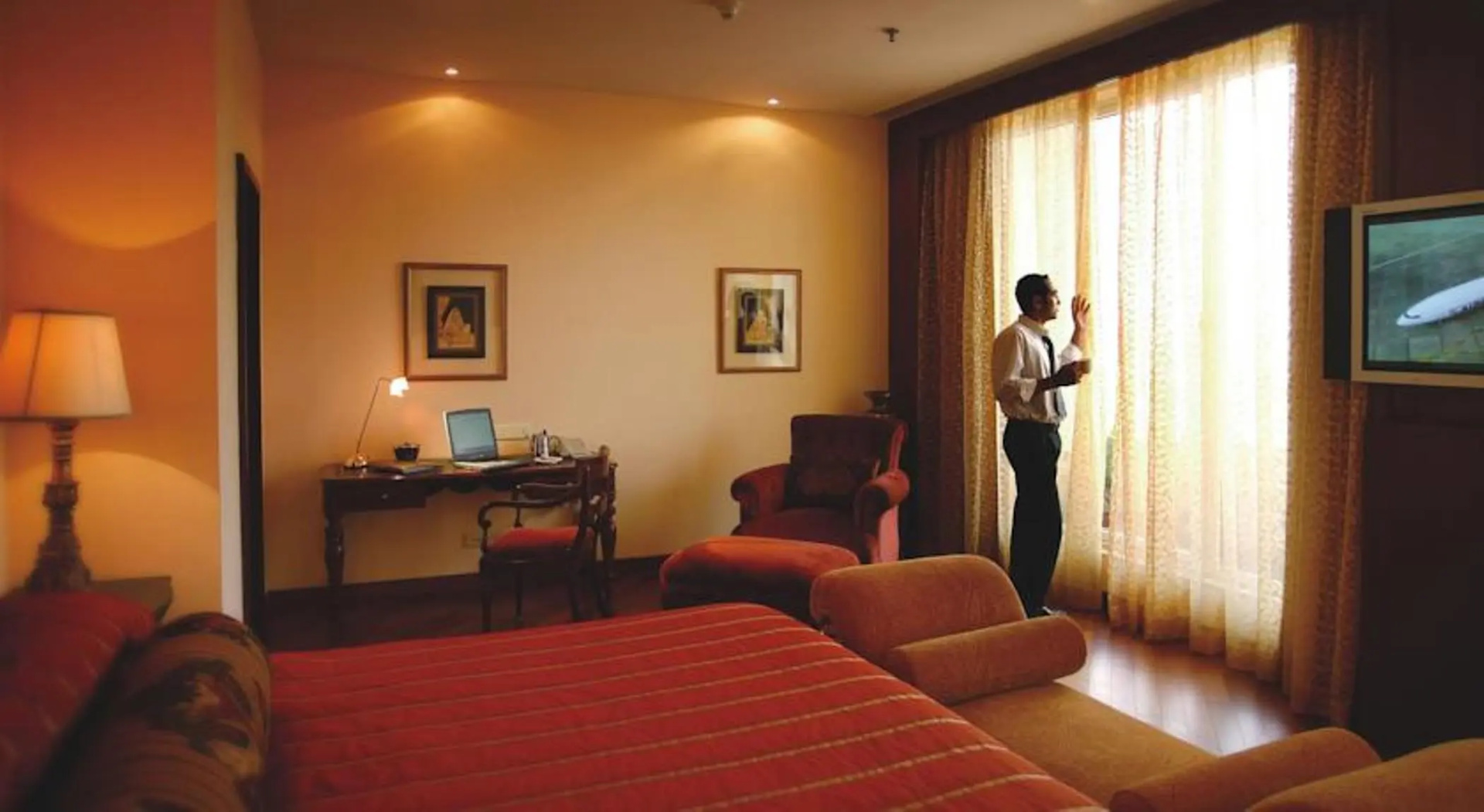 Photo - The LaLiT Mumbai