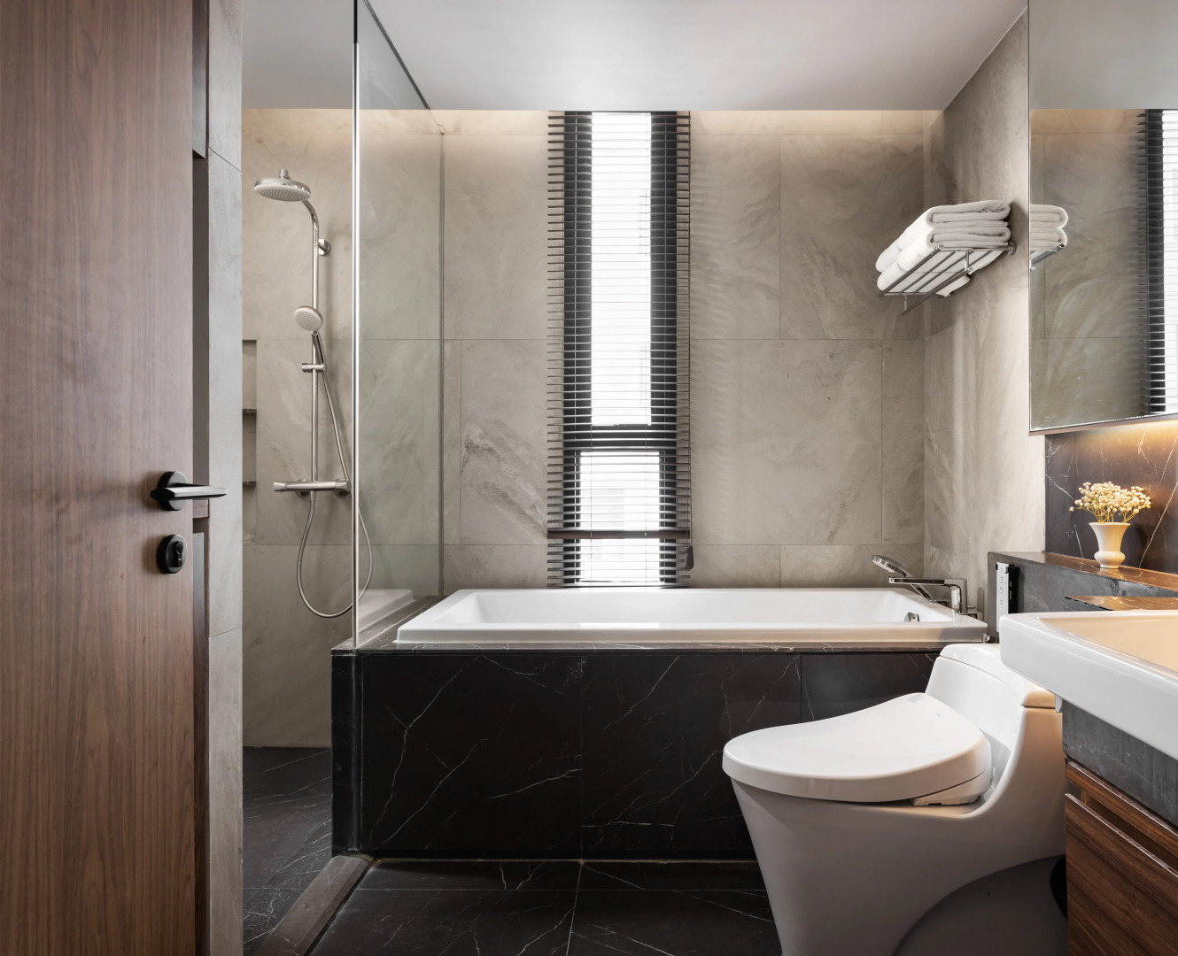 Photo - Walton Suites Sukhumvit