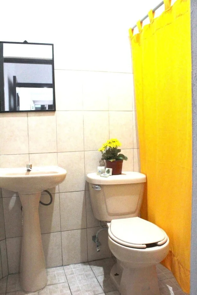 Photo - Standard Queen Room two beds n01