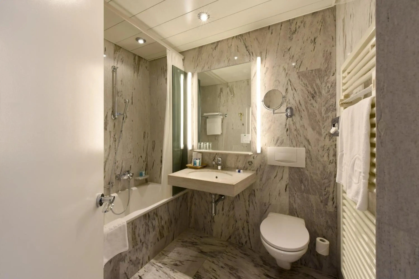 Foto - Glärnischhof by TRINITY