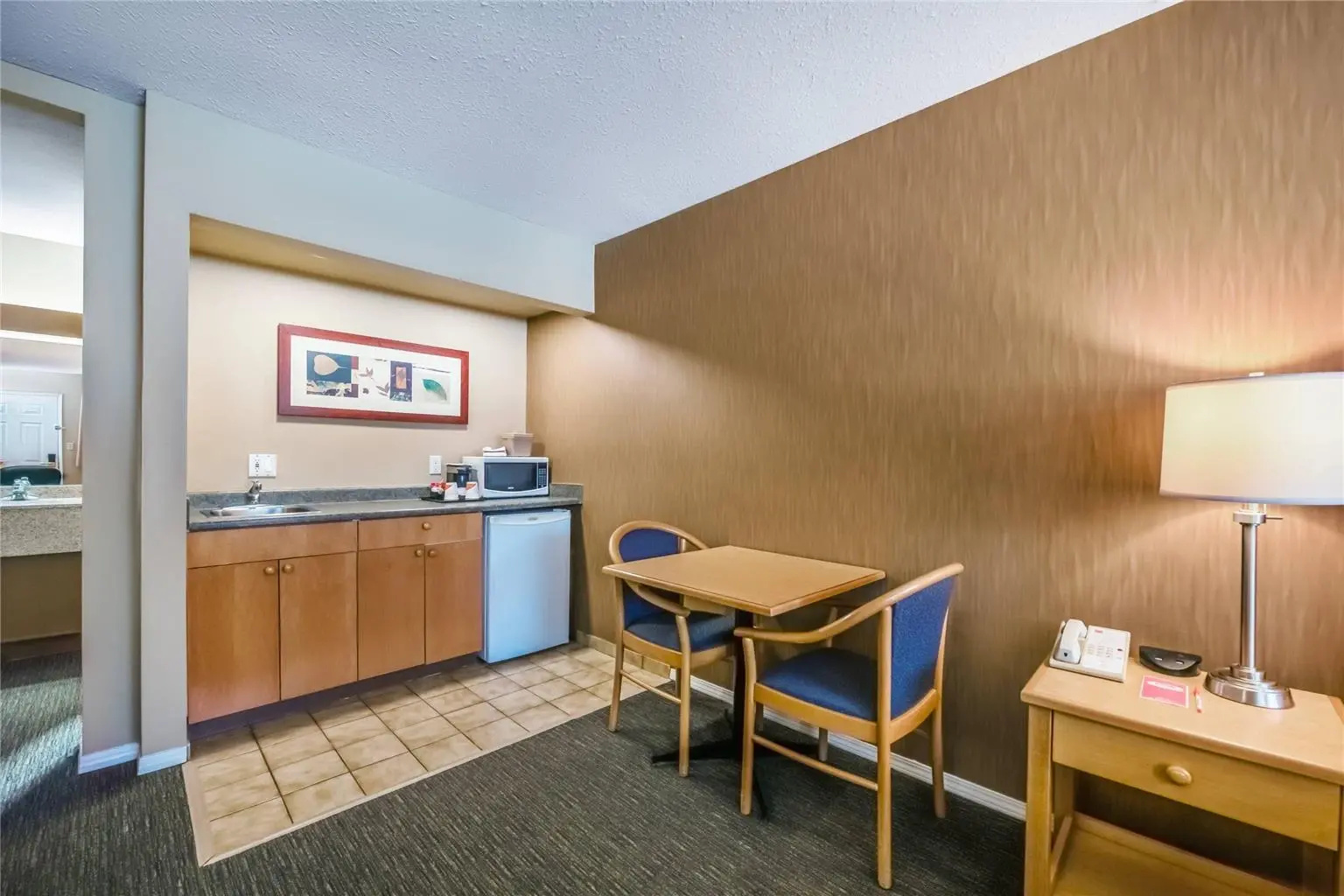 Photo - Econo Lodge Inn & Suites